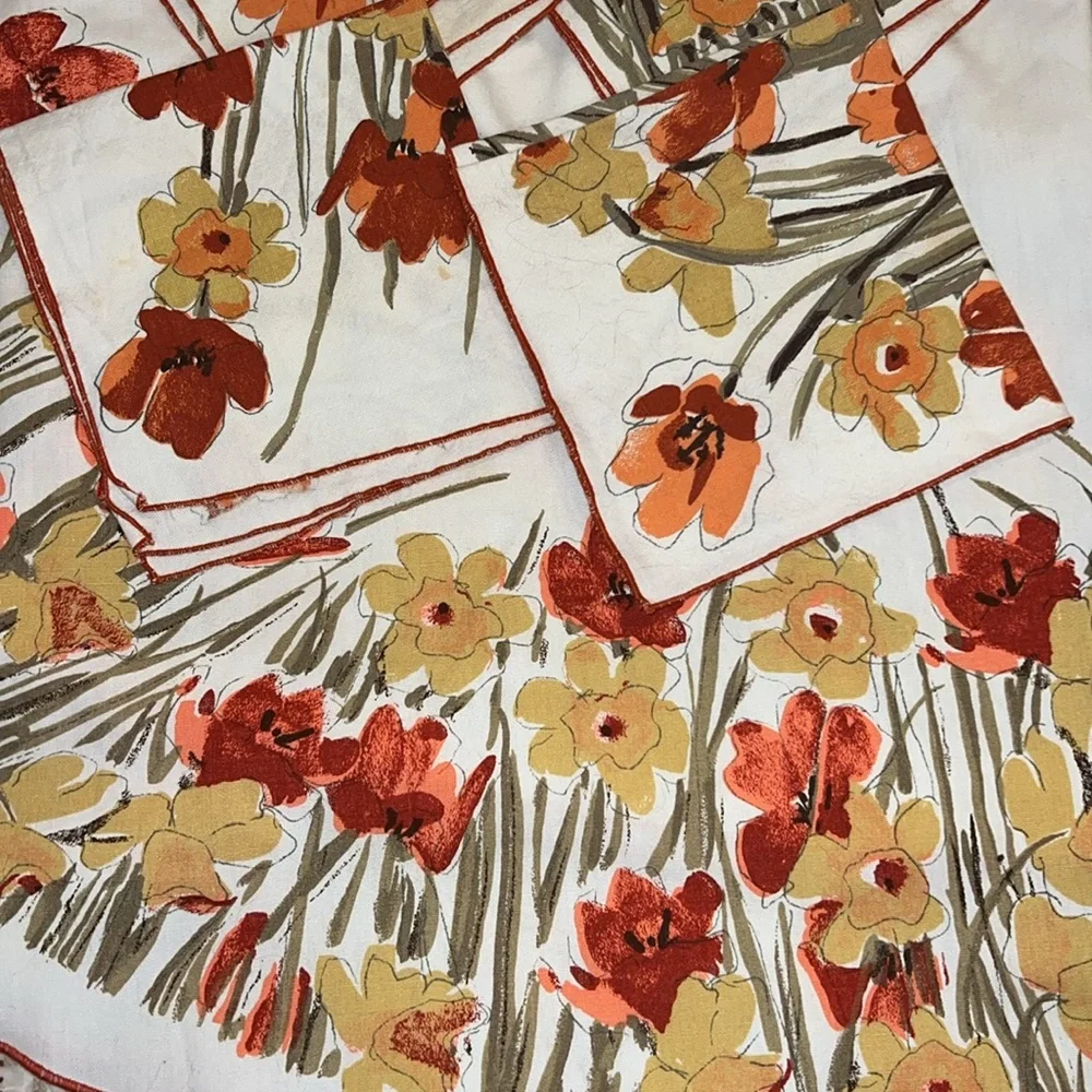 Vintage Vera Neumann ladybug tablecloth & 6 napkins oblong 84” x 60”